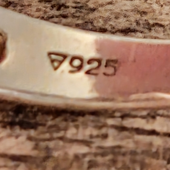 Sterling Rectangle Onyx Side to Side Cabochon Ring - Picture 9 of 9